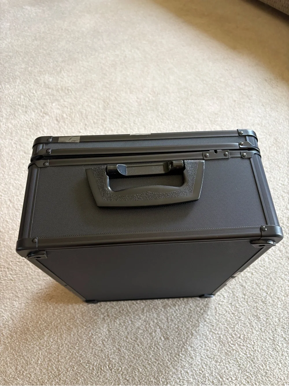 VALTZ￼ secure locking
